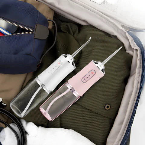 CleanJet™ – La Forma Más Potente y Rápida de Eliminar Placa y Mal Aliento